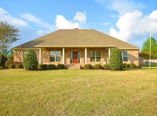 30 Golden Pond Cv, Jackson, TN 38305