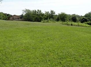 1290 Washington Ct, Brookfield, WI 53045