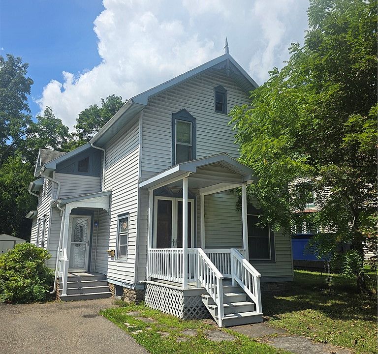1st image of 15 Robie St