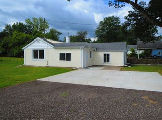 5933 Blossman Rd, Toledo, OH 43617