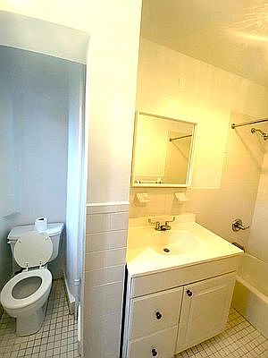 5th image of 459 W 49th St APT 2W