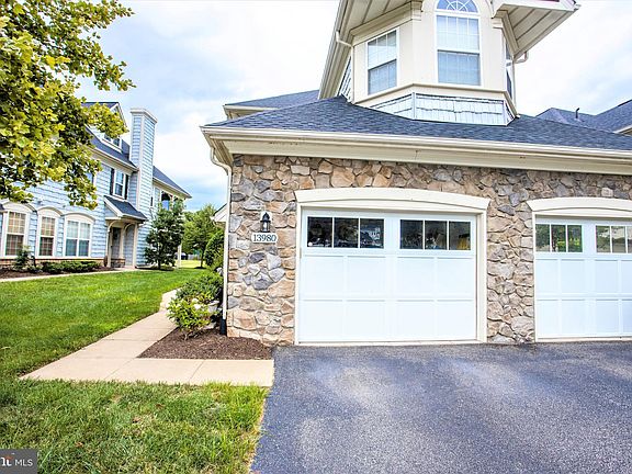3rd image of 13980 Greendale Dr #7