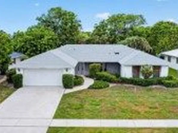 13606 Columbine Ave, Wellington, FL 33414