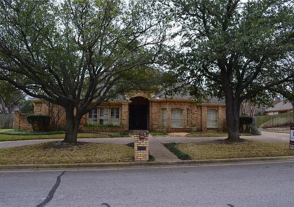 1st image of 3005 Scarborough Ln W