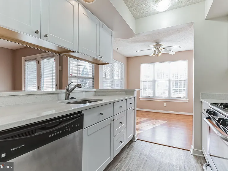 2405 Forest Edge Ct #103 — Photo 12