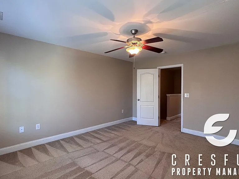 419 Georgetown Cir — Photo 10