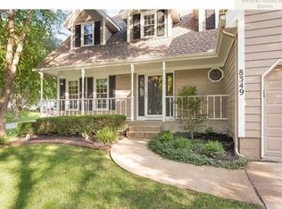 8349 Acuff Ln, Lenexa, KS 66215