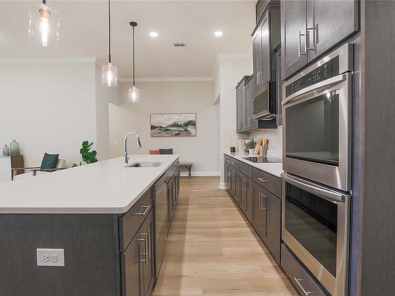 7th image of this home