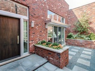 4534 N Damen Ave, Chicago, IL 60625