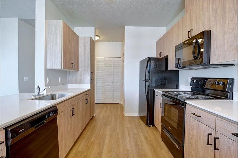 Spacious Kitchen with Luxury Finishes
