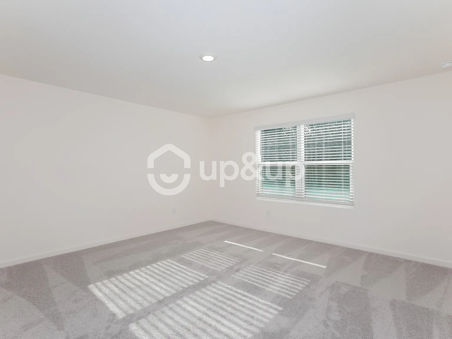 3 bed, 2.5 bath, 1421 sqft, $1,690 — Photo 4