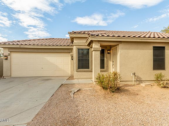 3rd image of 2298 E HAZELTINE Way