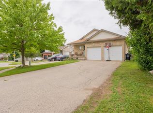 104 Kent St, Cambridge, ON N1S4H2