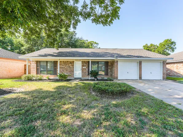 7015 Pine Vista Ln, Houston, TX 77092