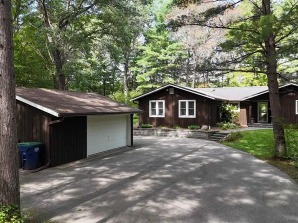 N1615 Rainbow Rd, Keshena, WI 54135