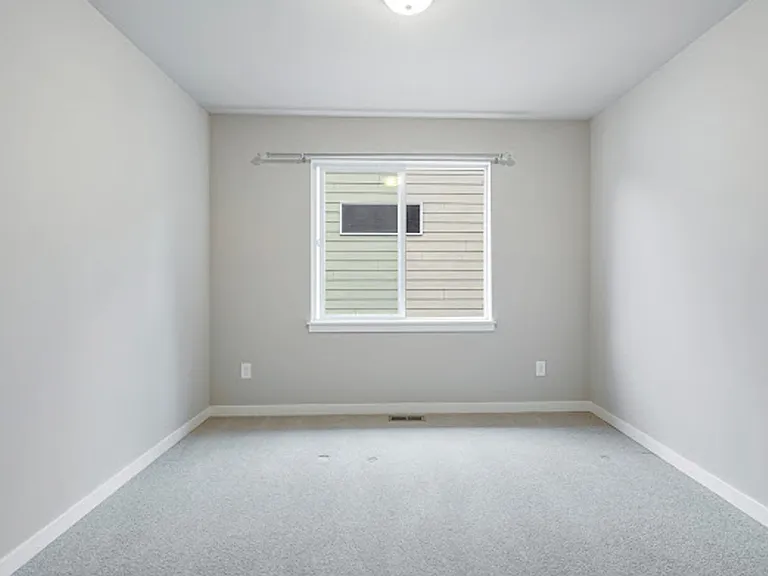 23013 44th Dr SE — Photo 11