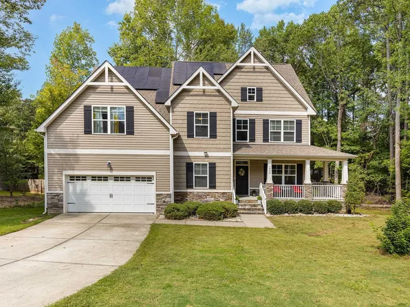 1402 Windfall Dr, Sanford, NC 27330