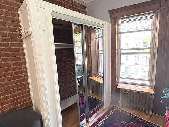 5th image of 314 W 90th St APT 3C