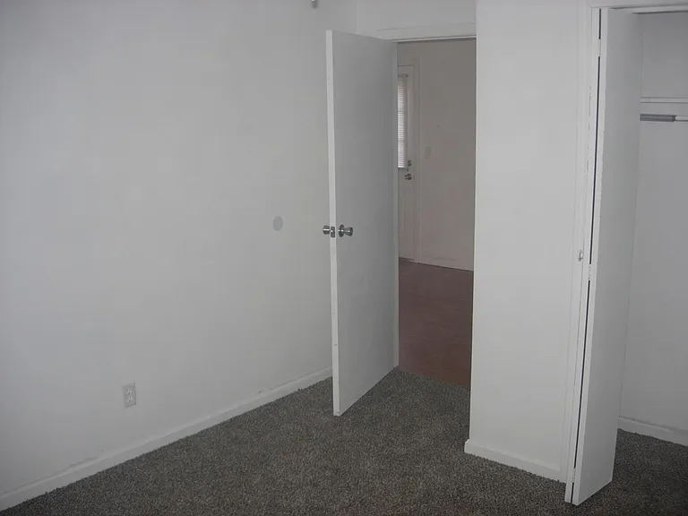 11539 Chickasaw Path #8 — Photo 10