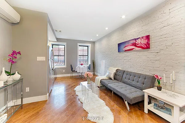 Rented by Town Residential | media 7