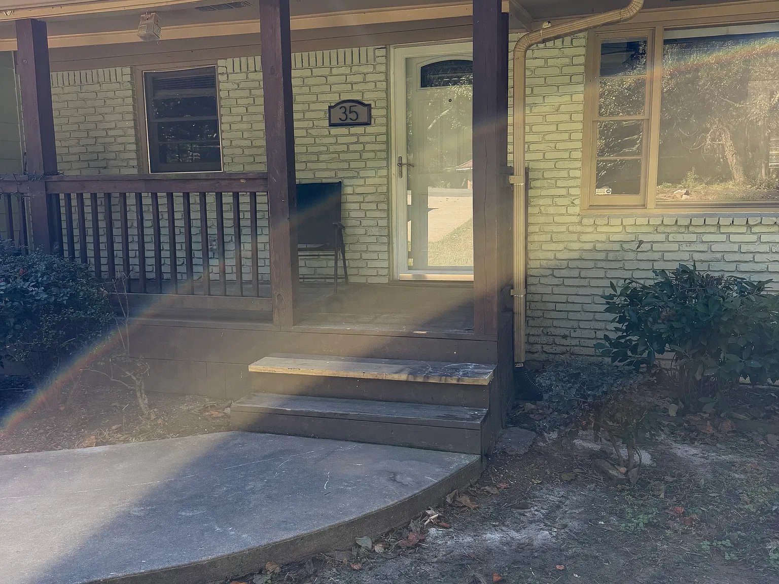 3 bed, 1422 sqft, $1,900 — Photo 2
