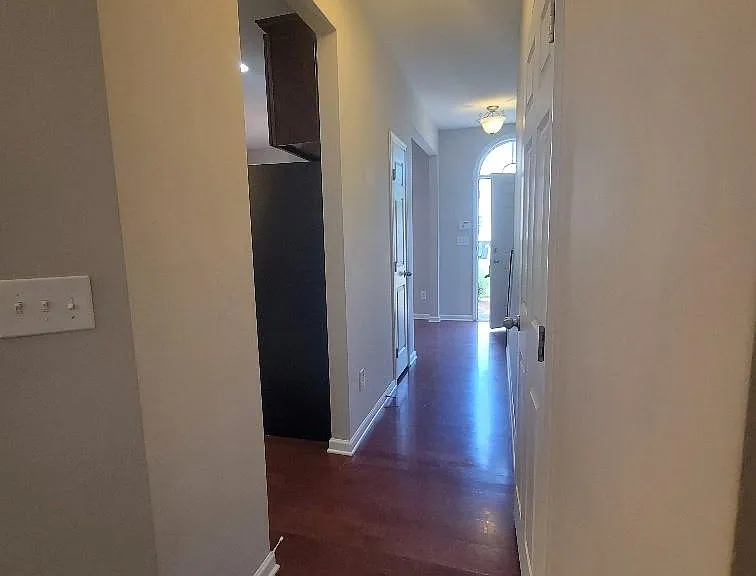 2339 Whitford Ln — Photo 13