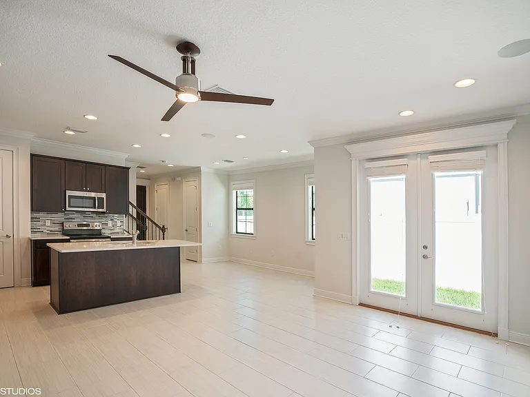 2601 W Horatio St #3 — Photo 5