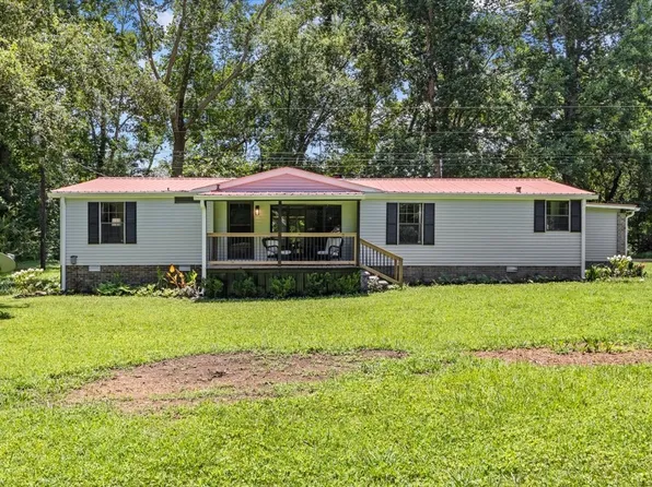 1227 Brushy Rd, Centerville, TN 37033