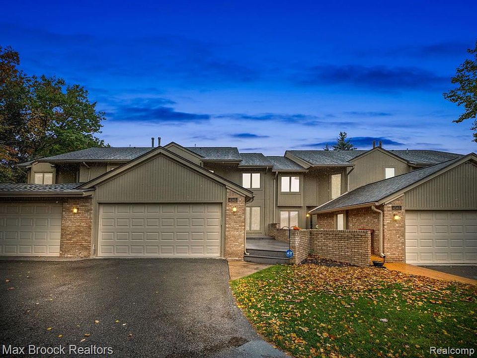 4345 Foxpointe Dr, West Bloomfield, MI 48323 Zillow