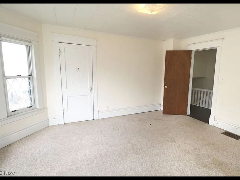 1342 Oregon Ave — Photo 16