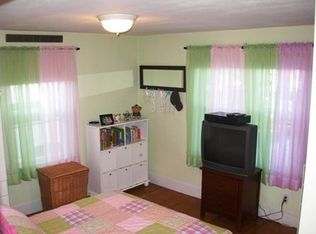 57 Exeter St, West Springfield, MA 01089