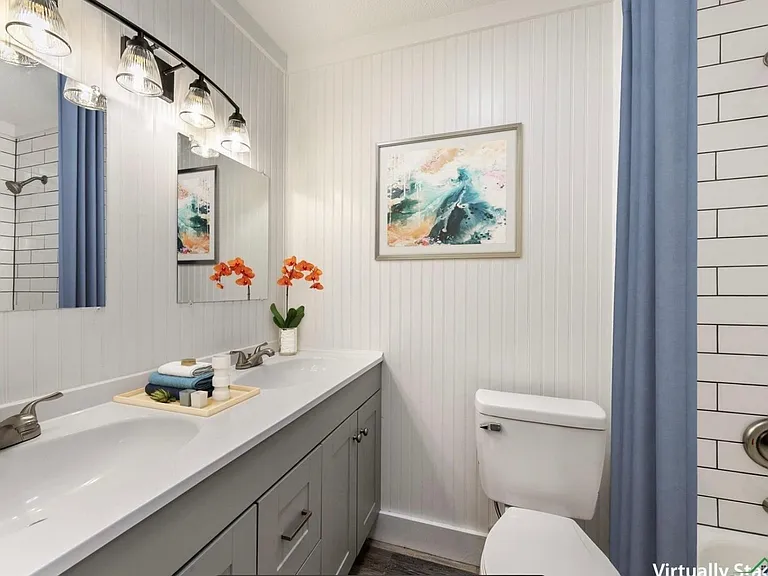 11 Neal St — Photo 8