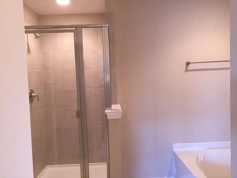 631 Greencrest Ln — Photo 17