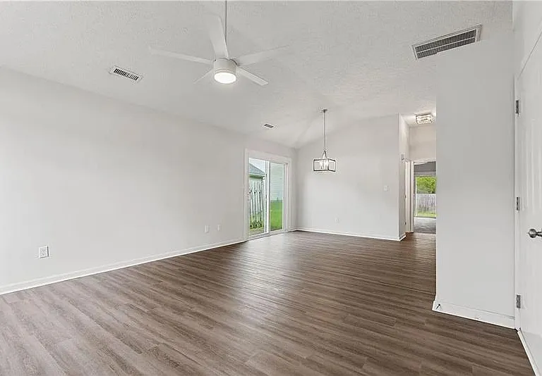 1243 Morning Side Dr — Photo 2