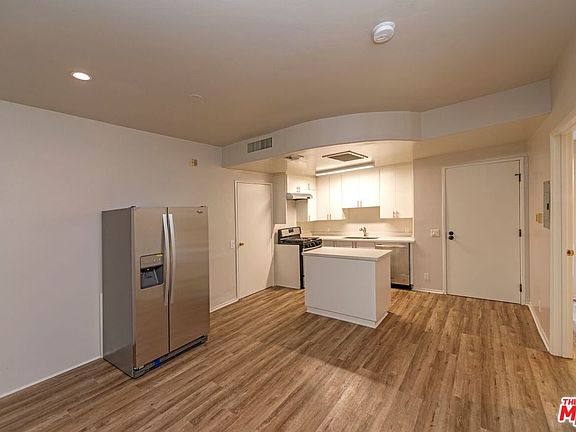 4th image of 1242 9th St Unit 2
