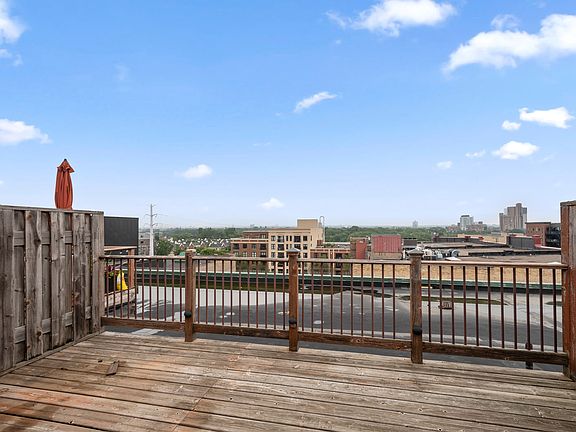 Private rooftop terrace