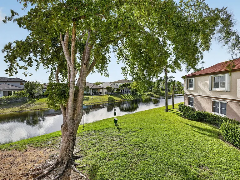 1250 SW 113th Ter #201 — Photo 25