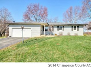 705 Hilltop Ct, Mahomet, IL