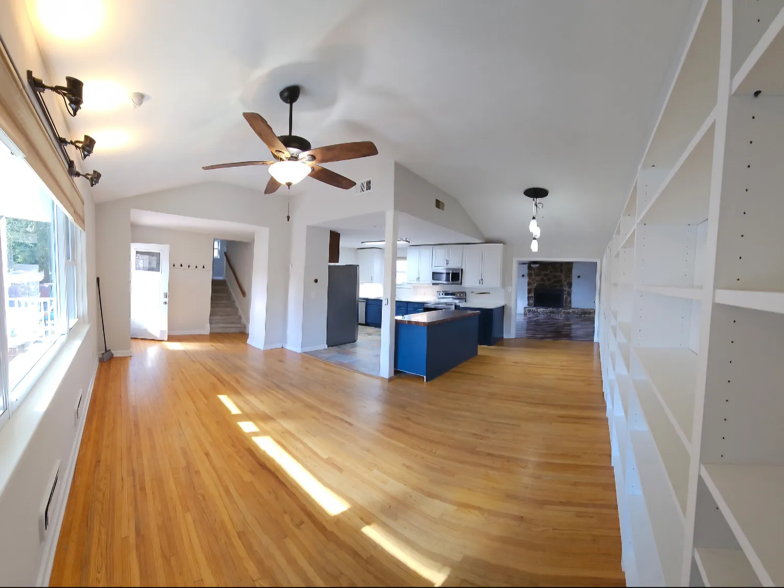 1304 Sheppard Ave — Photo 3