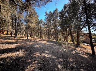13916 Yellowstone Dr, Frazier Park, CA 93225