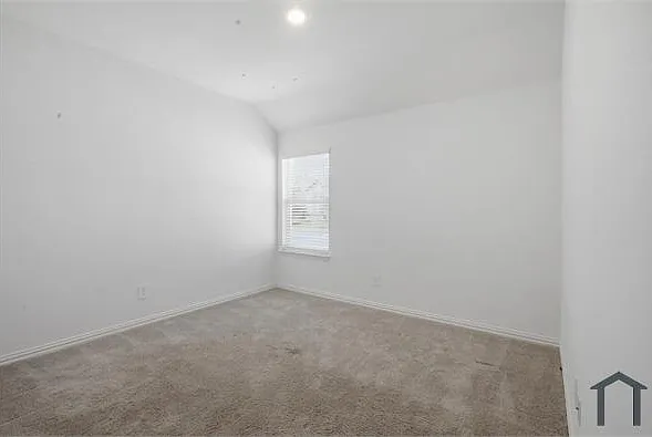 700 Pistachio Pkwy — Photo 5