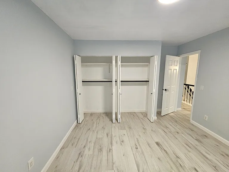 35 Summercreek Dr — Photo 20