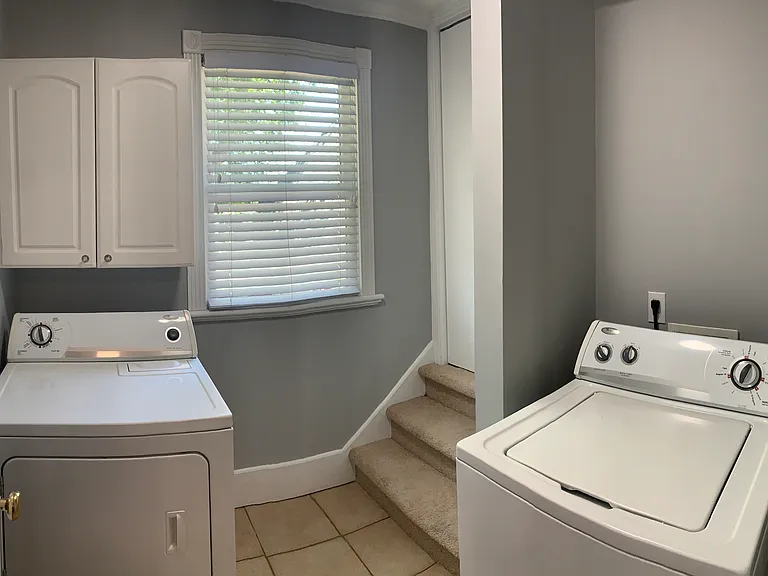 1128 E 3rd Ave — Photo 11