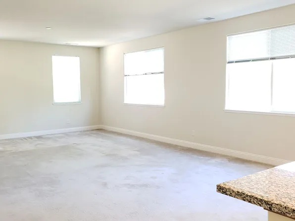 3890 Silent Pebble Way, Sparks, NV 89436