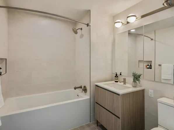 54 Crown Street image 10 of 44