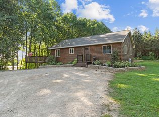 N7220 White Clover Rd, Manawa, WI 54949
