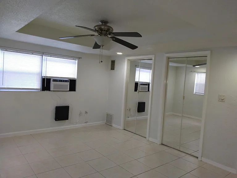 1919 W North A St #2 — Photo 13