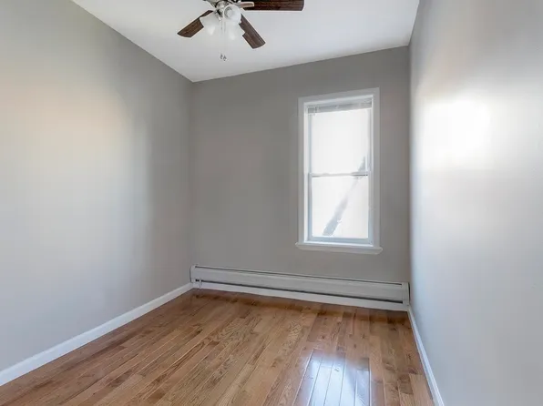 30 Broadway image 3 of 9