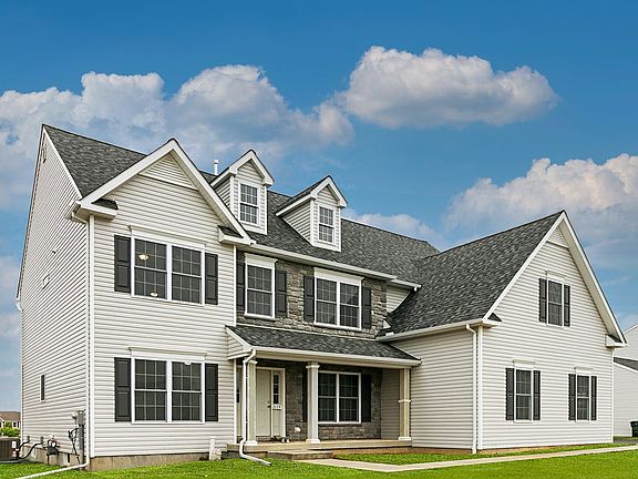 Breckenridge Farmhouse Exterior