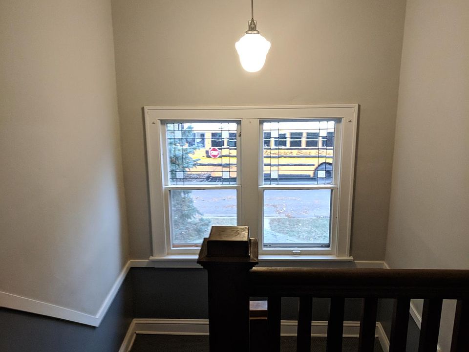 1st image of 1702 Laurel Ave APT 9